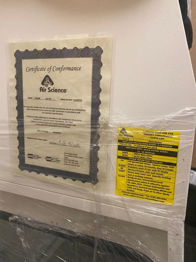 Air Science Laminar Flow Cabinet / PCR Cabinet