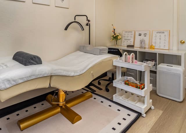 GLOW & GRACE BEAUTY STUDIO