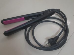 Philips ThermoProtect Hair Straightener